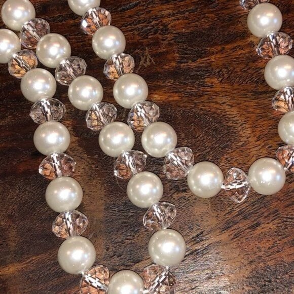 Vintage Chunky Pearl and Crystal Necklace 24inch - Picture 3 of 6